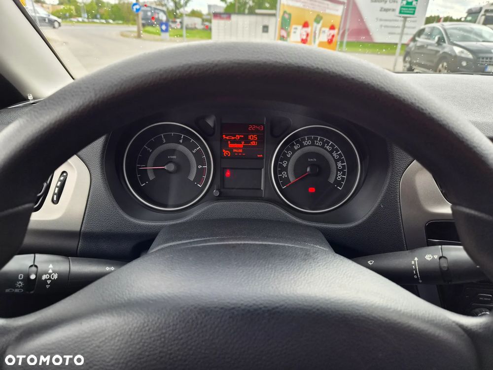 Peugeot 301 1.2 Pure Tech Active - 8