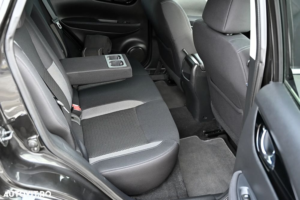 Nissan Qashqai - 14