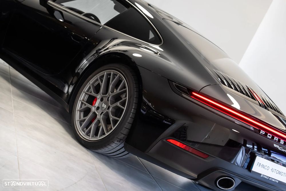 Porsche 911 (992) Carrera S - 6