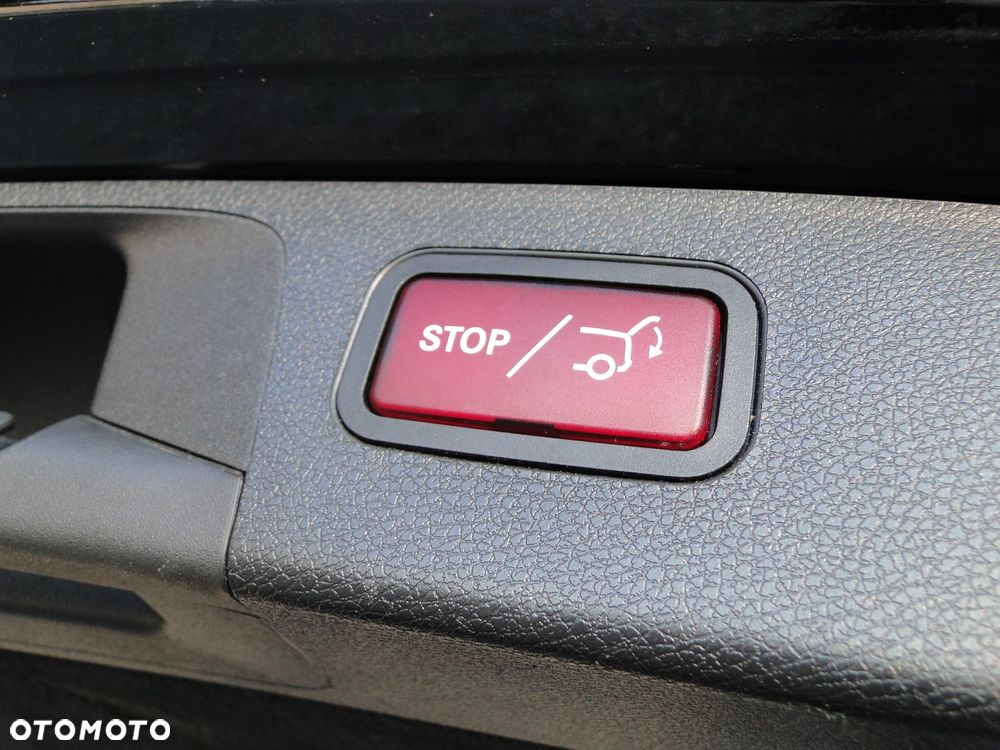 Mercedes-Benz Klasa E 220 d 9G-TRONIC - 19