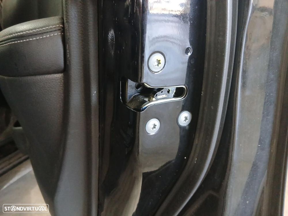 Fechadura / fecho porta frente direito NISSAN Pulsar Hatchback (C13) - 1