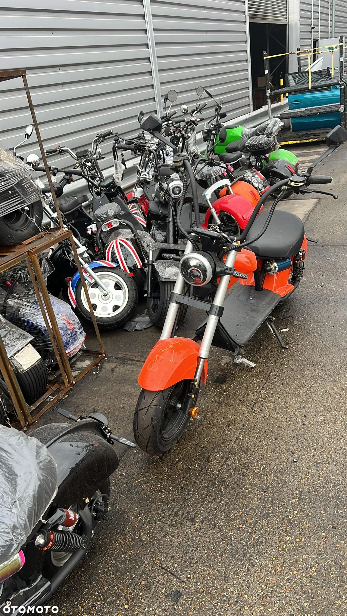 Skuter elektryczny o wyglądzie ścigacza Dostępne Również Hulajnogi  iBike Big Chopper - 8