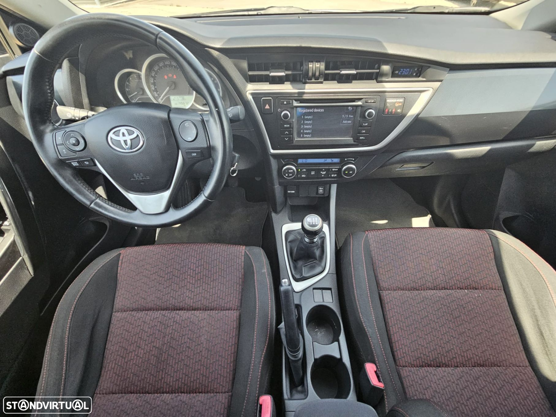 Toyota Auris Touring Sports 1.4 D-4D Comfort - 16