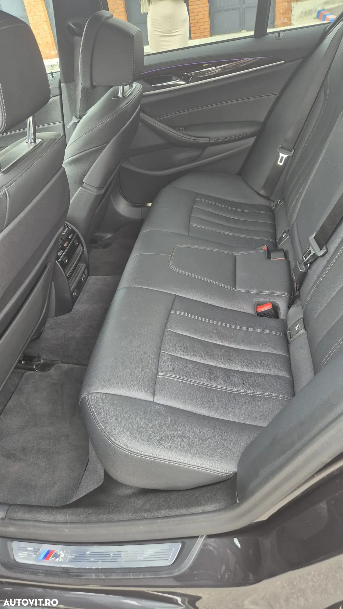 BMW Seria 5 530d xDrive AT MHEV - 14