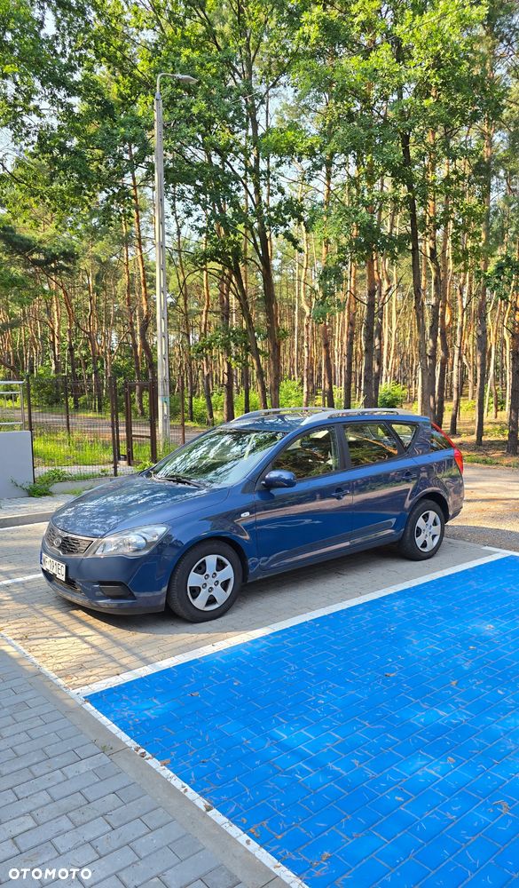 Kia Ceed 1.6 CRDi 90 ISG Vision - 7