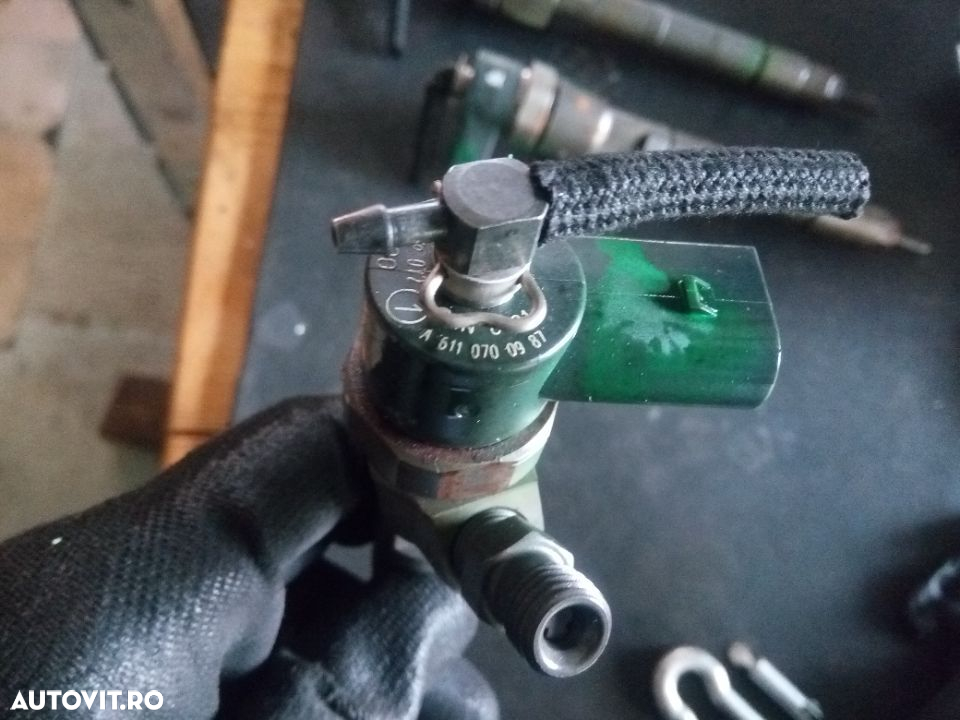 Injectoare Mercedes 2.2 cdi 0445110072 A5110700987 - 3
