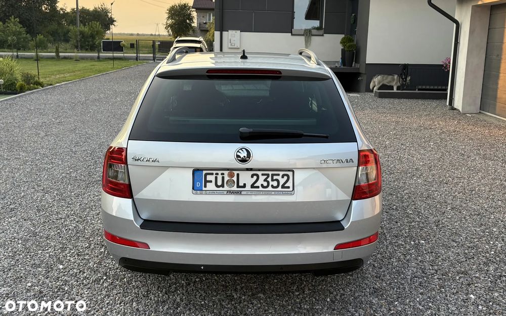 Skoda Octavia 2.0 TDI Sport Edition - 9