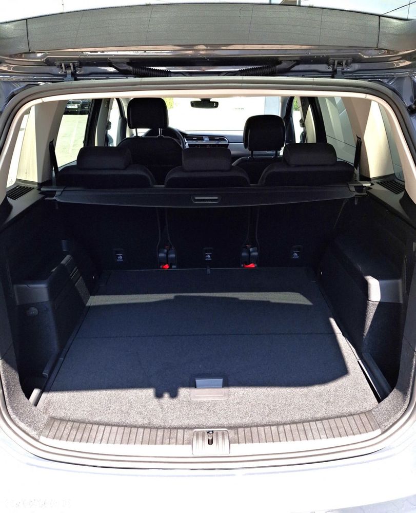 Volkswagen Touran 1.5 TSI EVO Comfortline DSG - 9