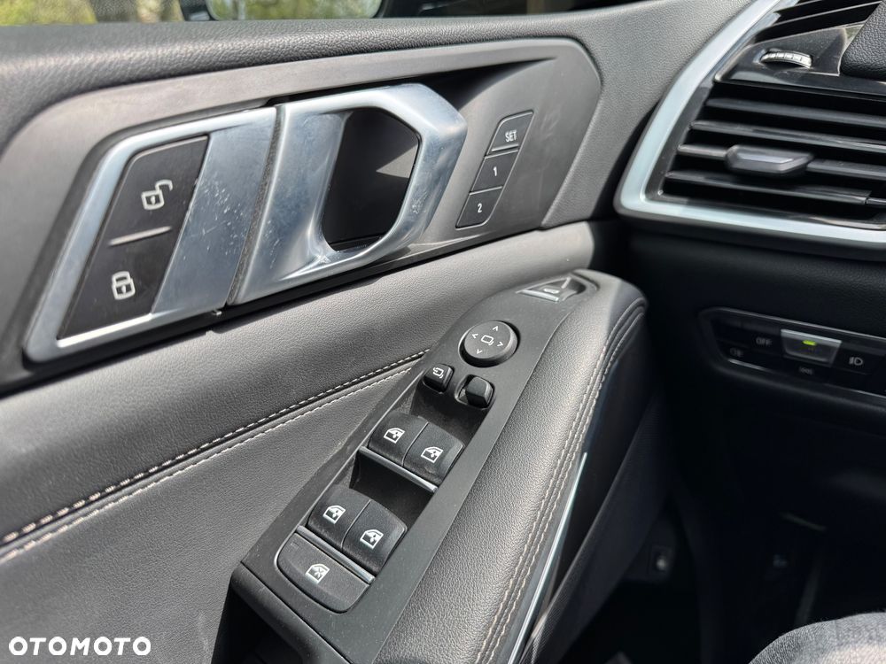 BMW X5 xDrive45e - 32