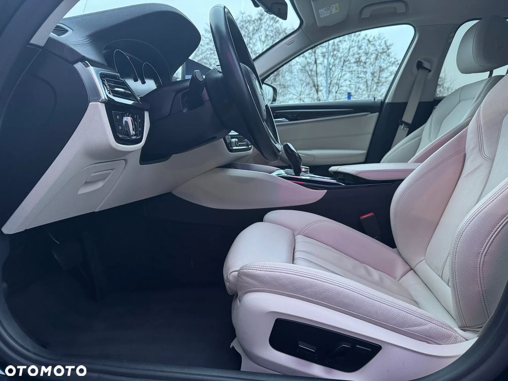 BMW Seria 5 520d Luxury Line - 8