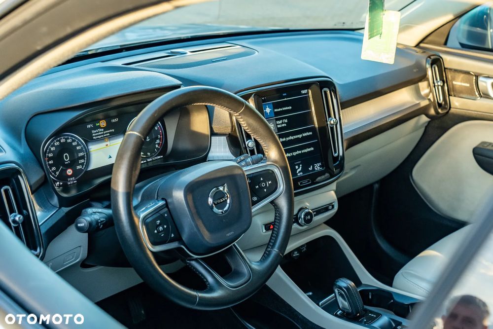 Volvo XC 40 T5 AWD Momentum - 30