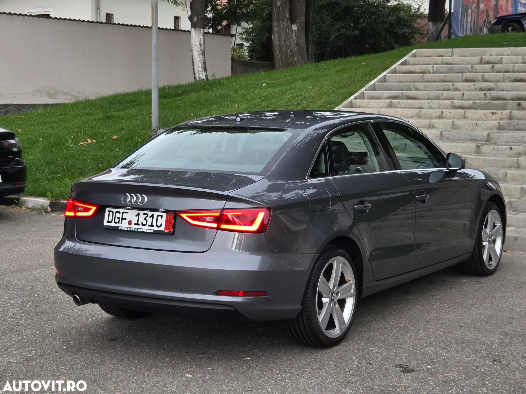Audi A3 1.6 TDI Sportback S tronic design - 7