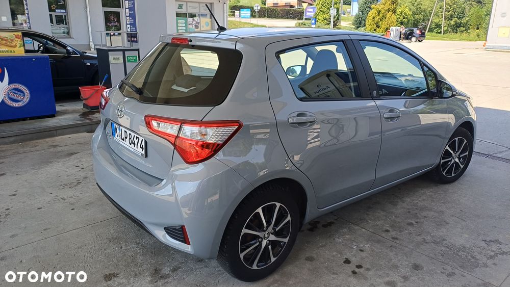 Toyota Yaris 1.5 Premium - 5