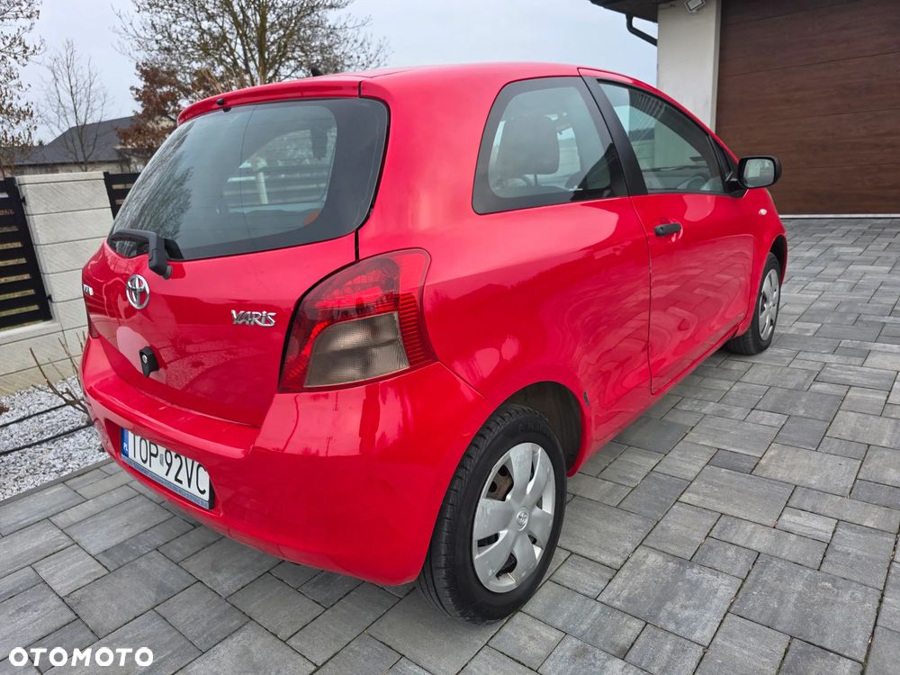 Toyota Yaris 1.0 Luna - 4
