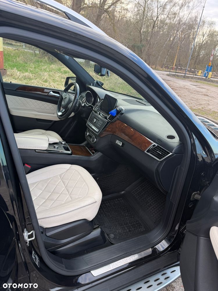 Mercedes-Benz GLE 250 d 4-Matic - 12