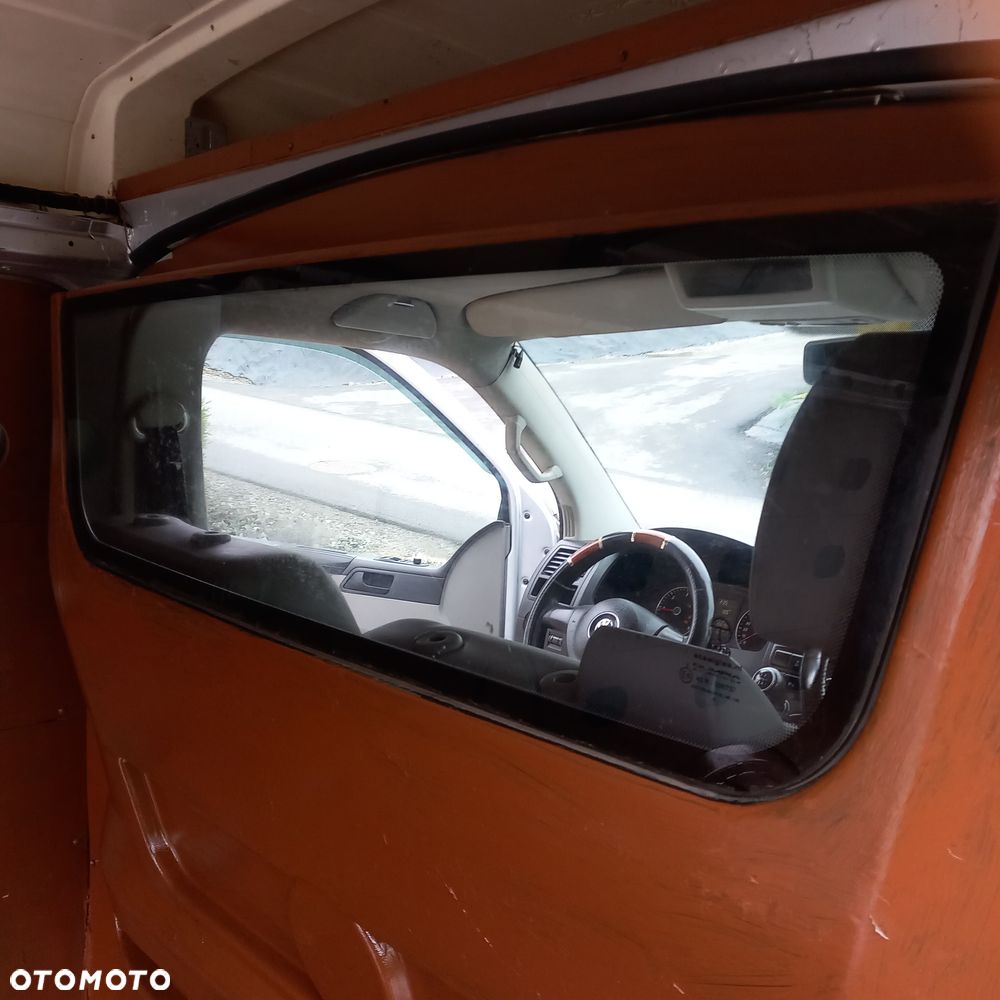 Volkswagen Transporter - 13