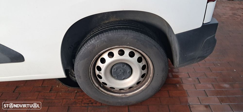 Peugeot Partner Partner 1.5 Bluehdi Premium Standard - 3