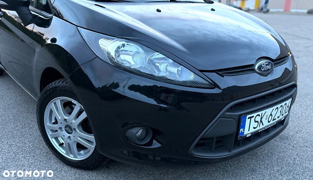 Ford Fiesta 1.25 Champions Edition - 11