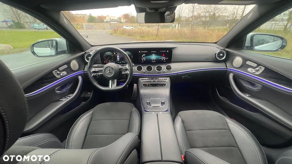 Mercedes-Benz Klasa E 300 d 4Matic 9G-TRONIC AMG Line - 16