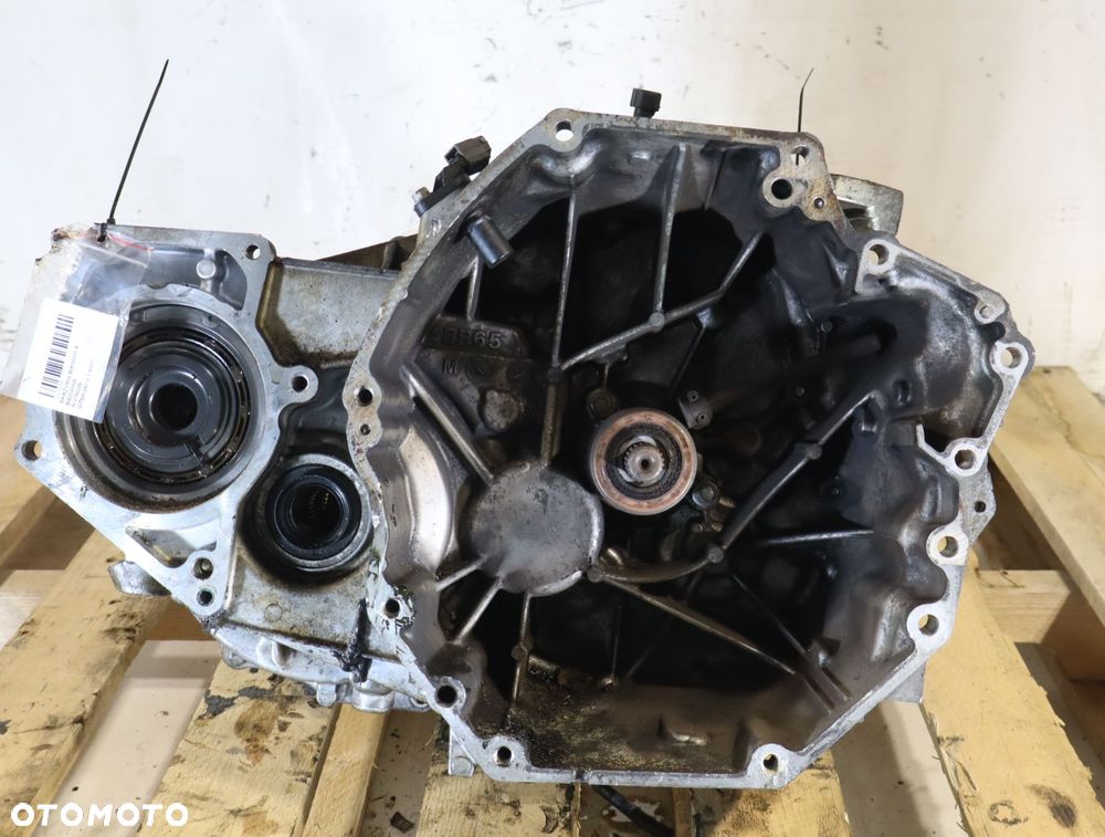 SKRZYNIA BIEGÓW 6 BIEGOWA NISSAN QASHQAI II 1.6DCI 5Y45592 - 1