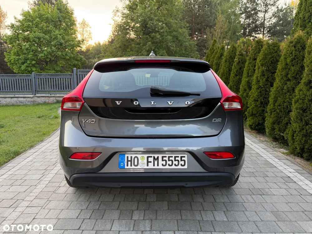 Volvo V40 D2 Momentum - 8