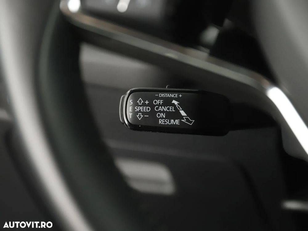 Skoda Octavia Combi 2.0 TDI DSG Premium Edition - 21