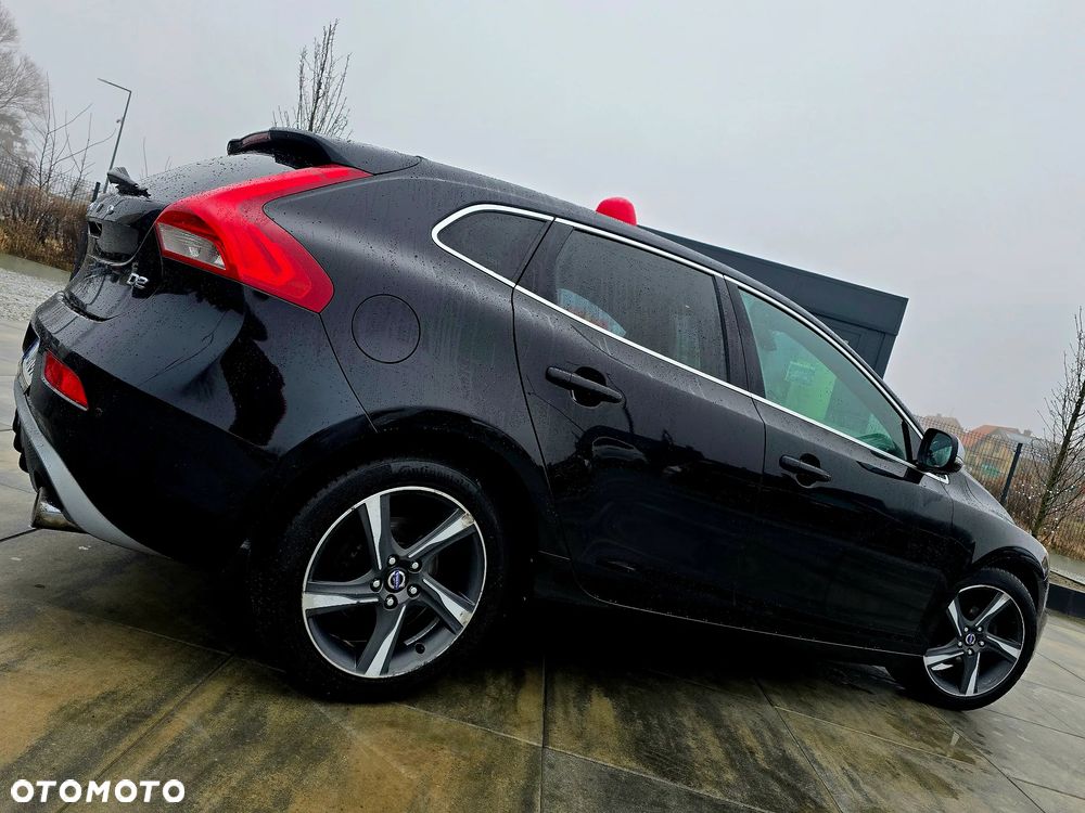 Volvo V40 D2 R Design - 19