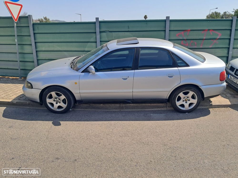 Audi A4 1.9 TDI Attraction EC - 2
