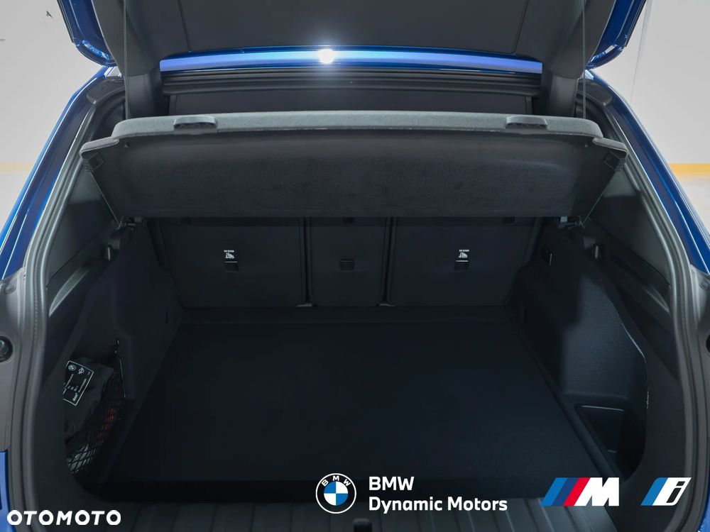 BMW iX2 eDrive20 - 15