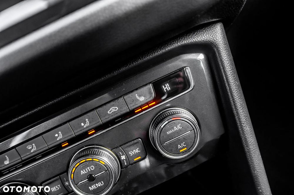 Volkswagen Tiguan 2.0 TSI 4Mot Perfectline R-Style DSG - 32