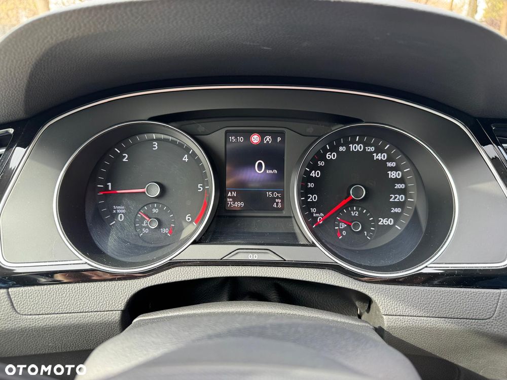 Volkswagen Passat 2.0 TDI EVO Elegance DSG - 19