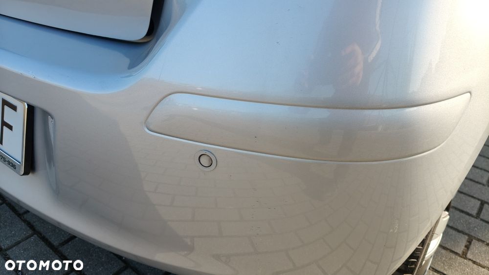 Daihatsu Charade Standard - 10