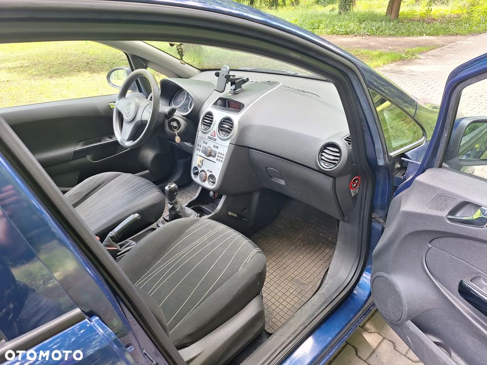 Opel Corsa 1.2 16V Enjoy - 13
