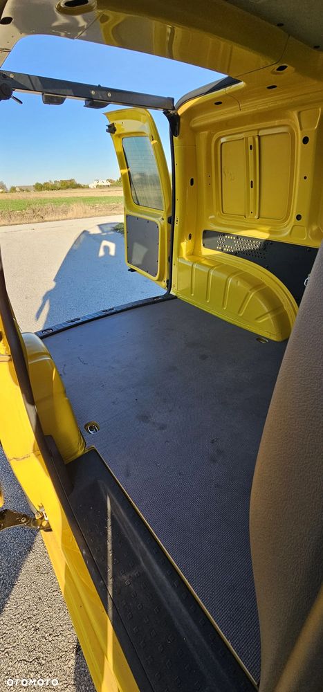 Volkswagen CADDY - 19