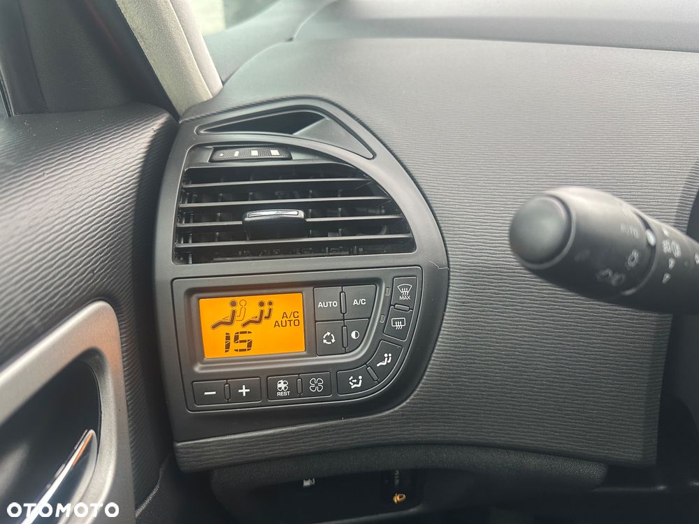 Citroën C4 Picasso VTi 120 Seduction - 21