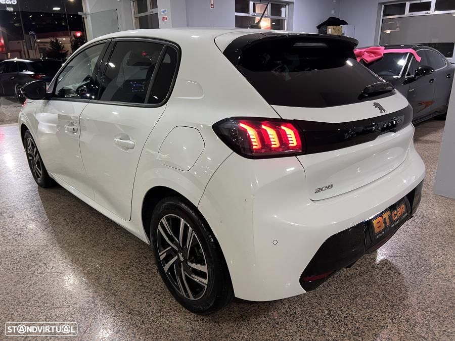 Peugeot 208 1.2 PureTech Allure - 26