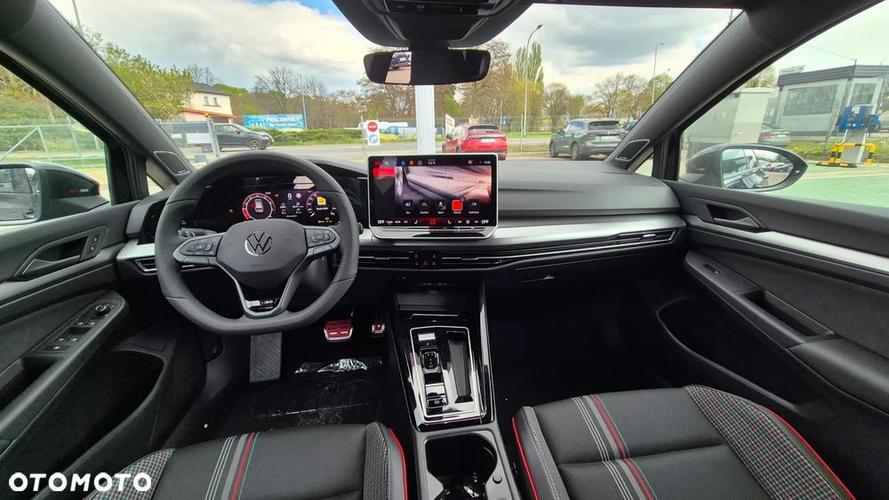 Volkswagen Golf 2.0 TSI GTI Edition 50 DSG - 11