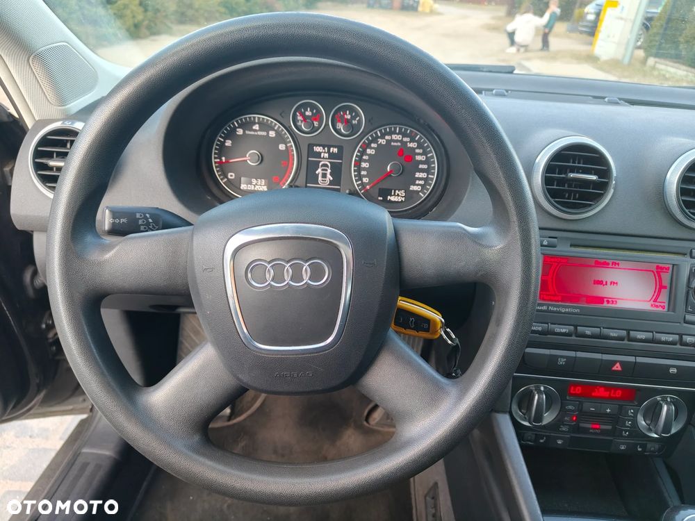 Audi A3 Sportback 1.6 Ambiente - 29