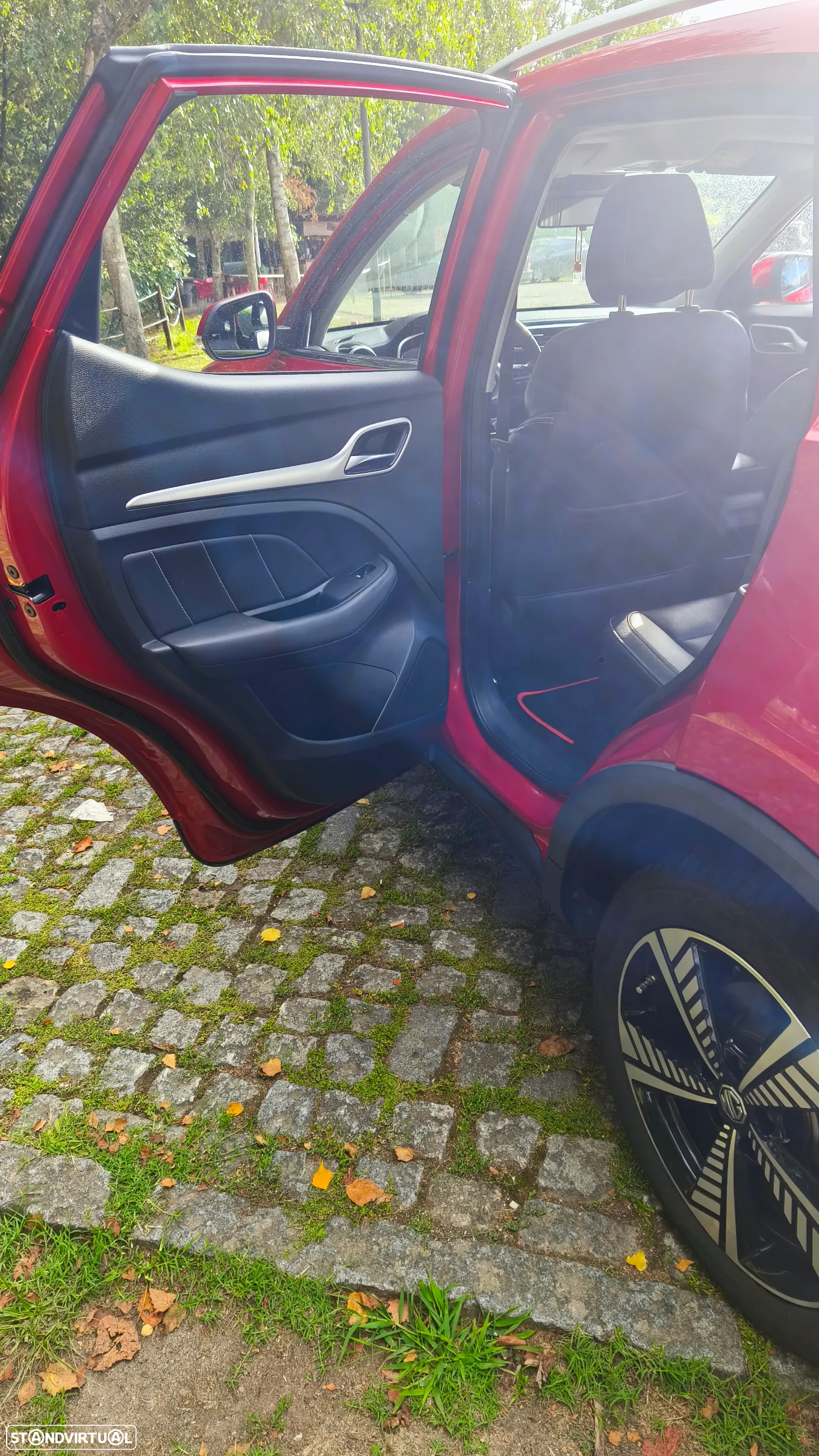 MG ZS EV 44.5 kWh Luxury - 18