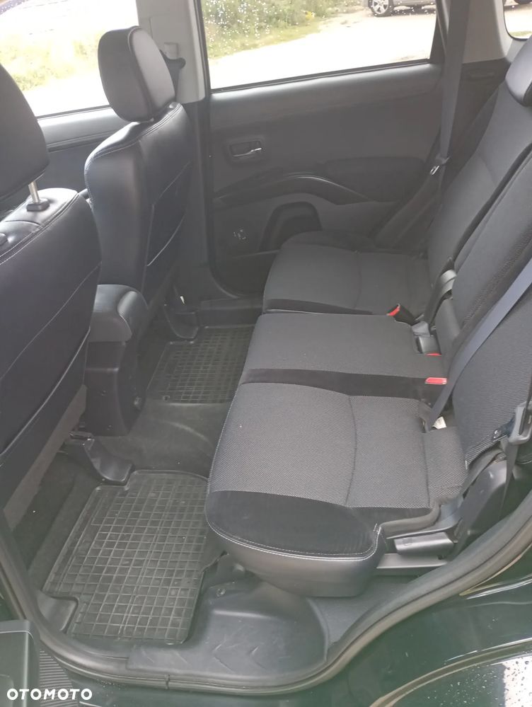 Mitsubishi Outlander 2.0 Intense 2WD EU5 - 13