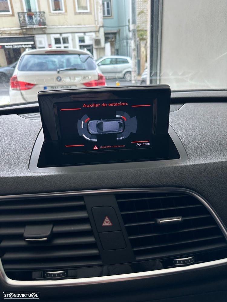 Audi Q3 2.0 TDI Design - 14