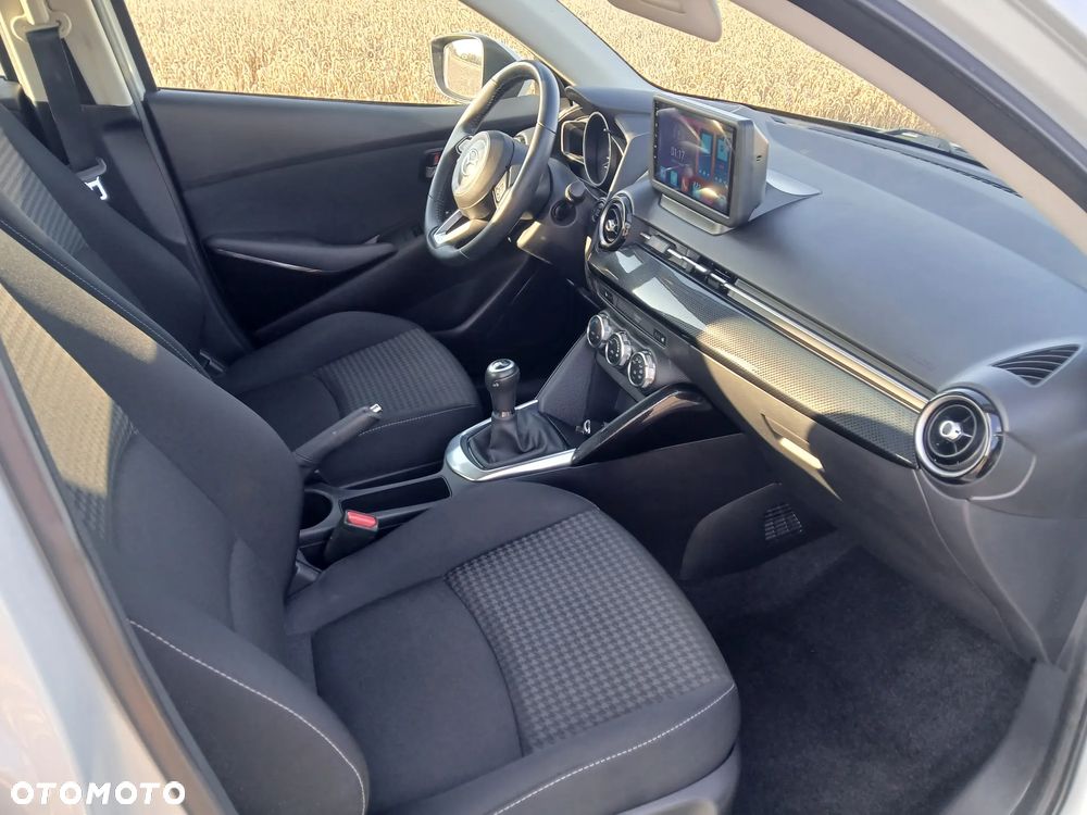 Mazda 2 SKYACTIV-G 90 Exclusive-Line - 28