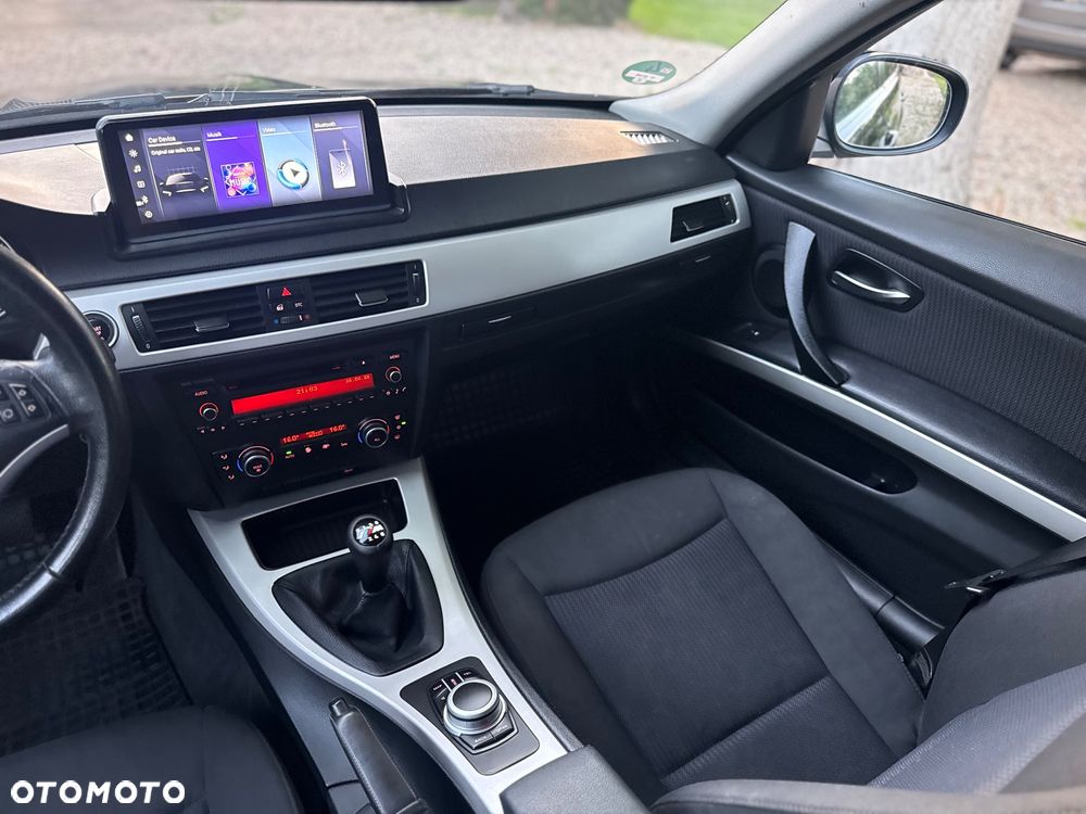 BMW Seria 3 320d DPF - 23