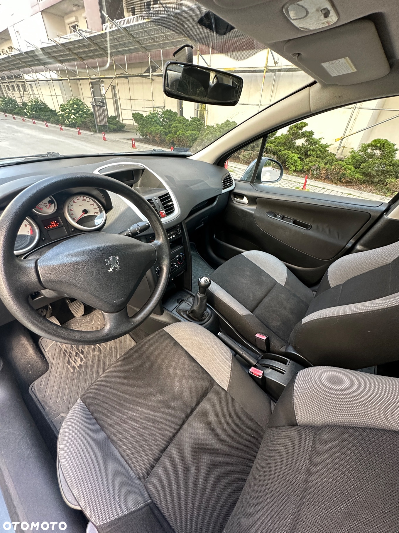 Peugeot 207 - 6