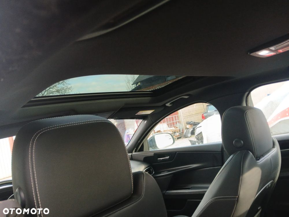 Jaguar XE 20d R-Sport Ingenium Edition - 12