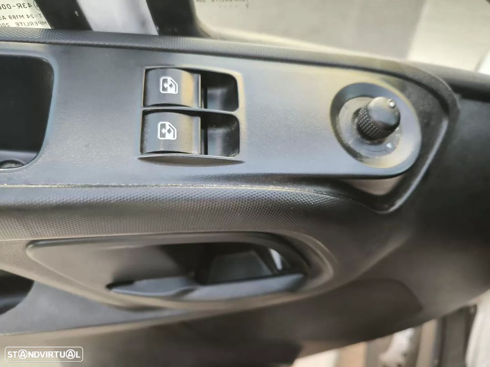 Iveco daily 2.3 35 s 140 isotérmica - 13