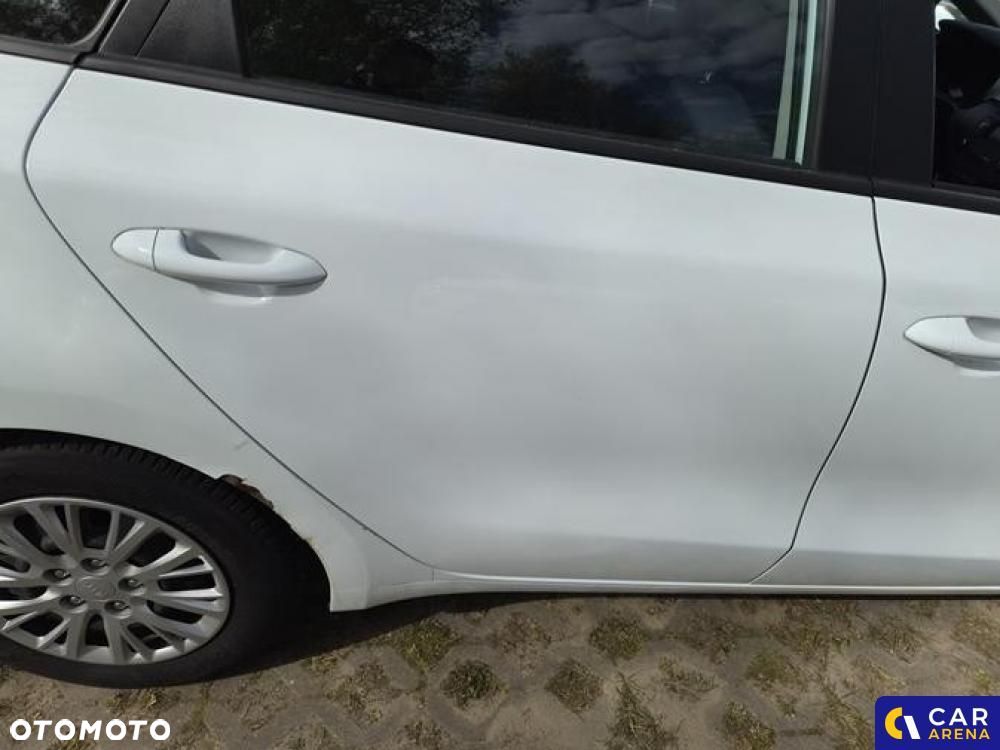Kia Ceed - 24
