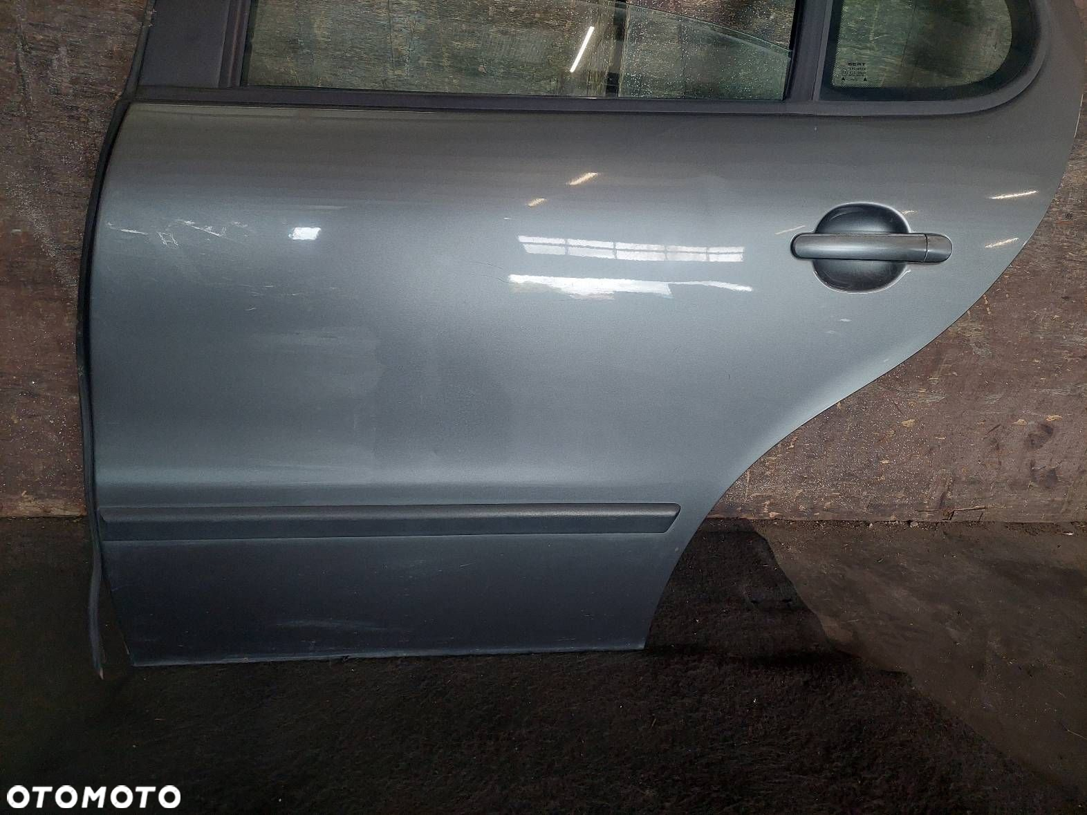 DRZWI KOMPLETNE LEWY TYŁ SEAT TOLEDO II LEON I LS7T - 2