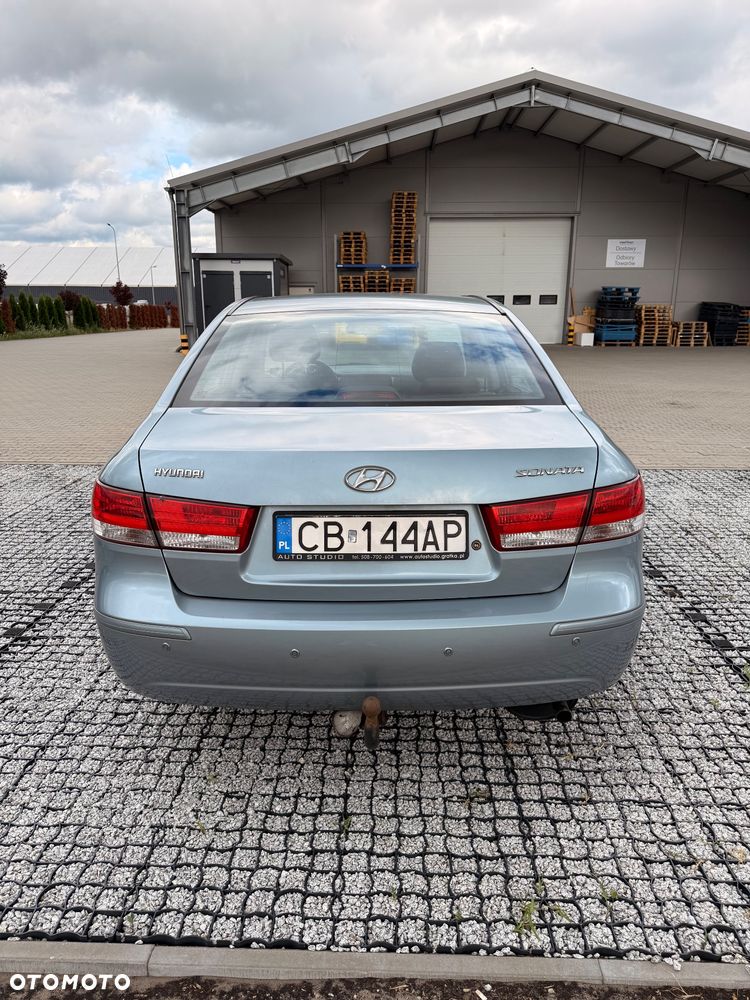 Hyundai Sonata 2.0 Comfort - 2