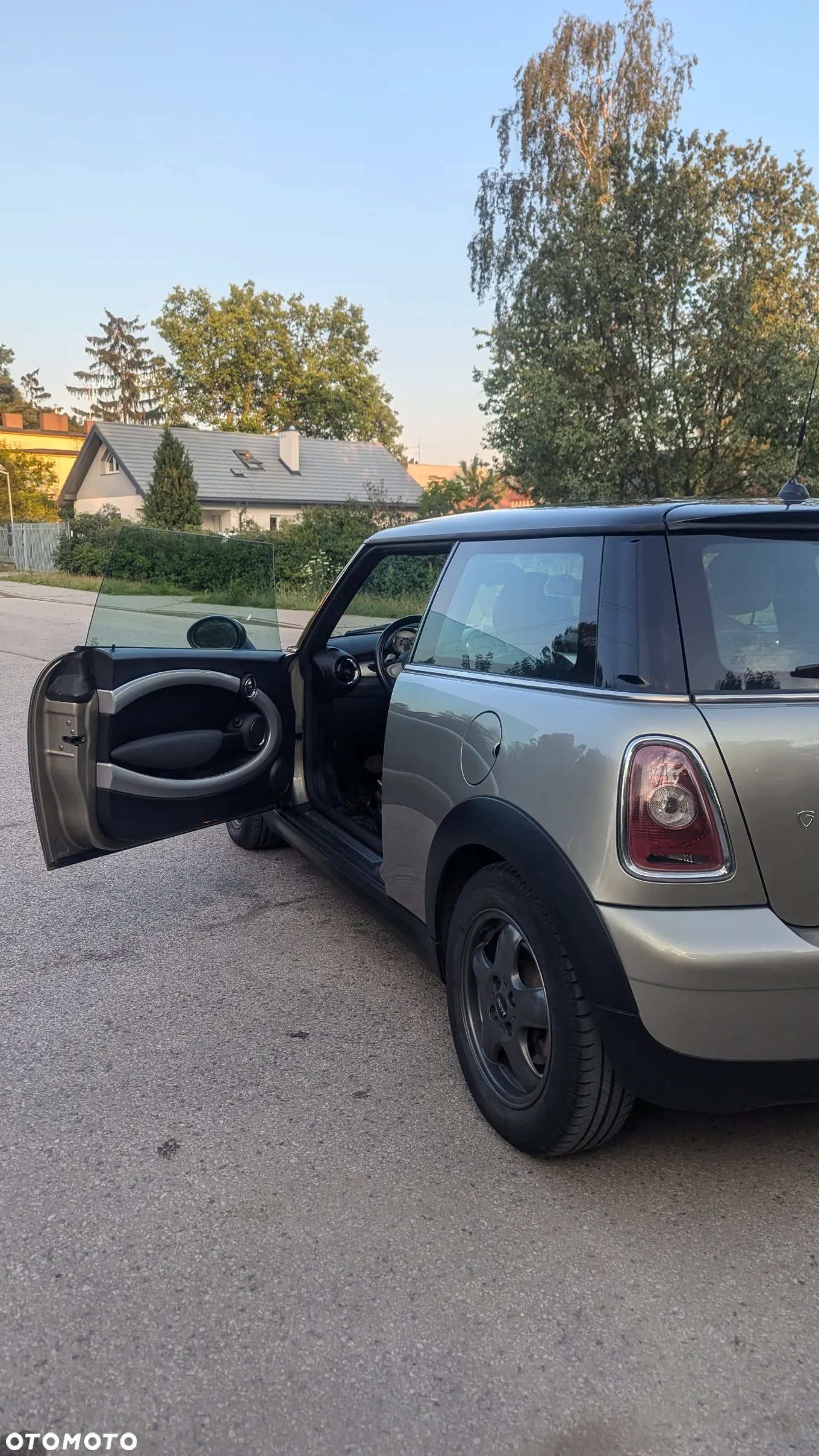 MINI Cooper Standard - 12